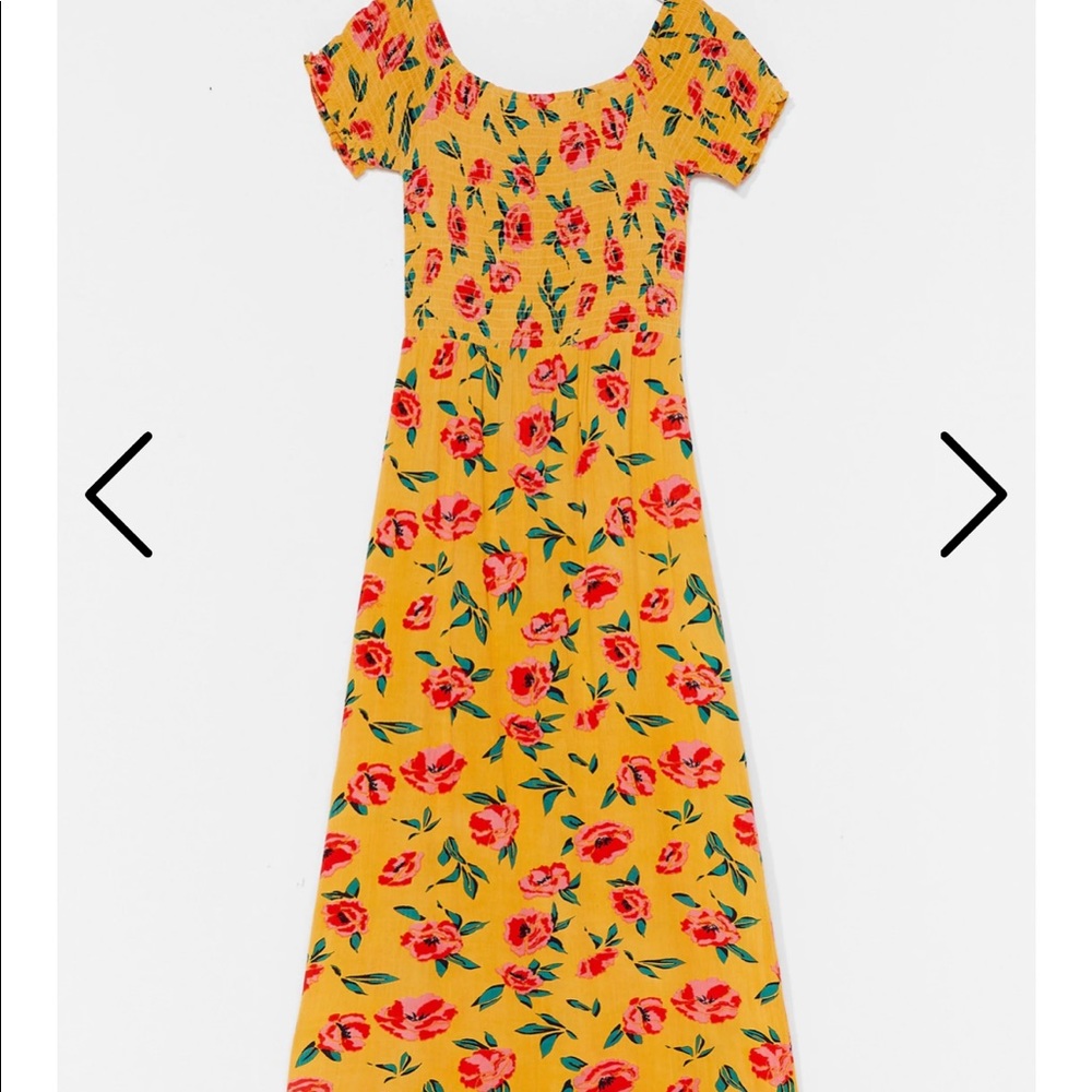 Nasty Gal Floral Shirred Puff Sleeve Maxi Dress - Picture 4 of 7